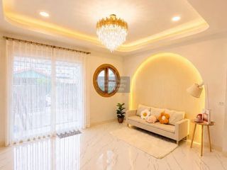 À vendre 2 chambres maison de ville à Krathum Baen, Samut Sakhon