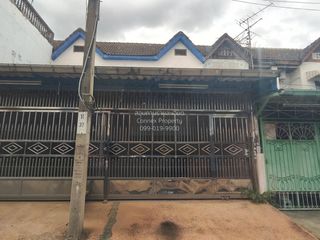 Casa adosada en venta de 4 habitaciones en Bang Bon, Bangkok