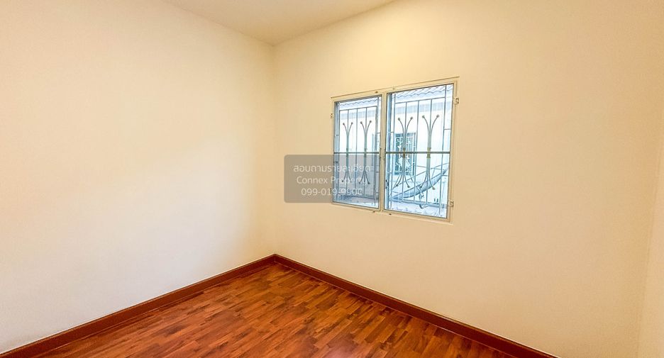 Casa adosada en venta de 3 habitaciones en Bang Yai, Nonthaburi