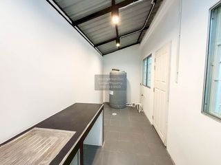 Casa adosada en venta de 3 habitaciones en Bang Yai, Nonthaburi