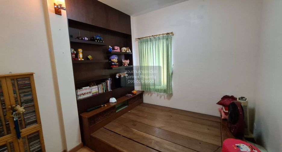 Casa adosada en venta de 4 habitaciones en Taling Chan, Bangkok