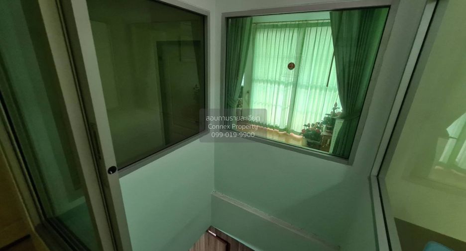 Casa adosada en venta de 4 habitaciones en Taling Chan, Bangkok