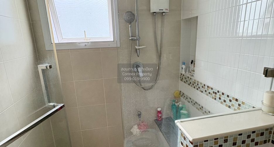Haus zum Kauf mit 4 Zimmer in Thung Khru, Bangkok
