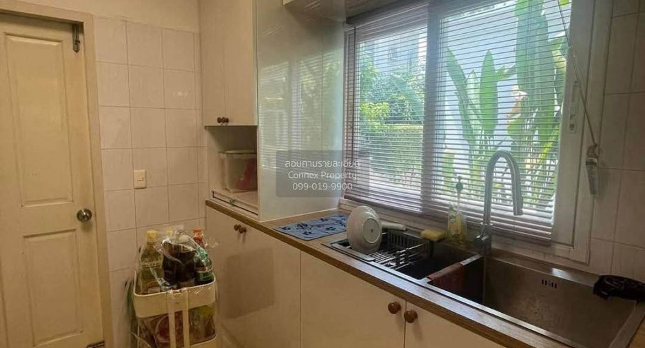 For sale 5 ベッドルーム house in Mueang Samut Sakhon, Samut Sakhon