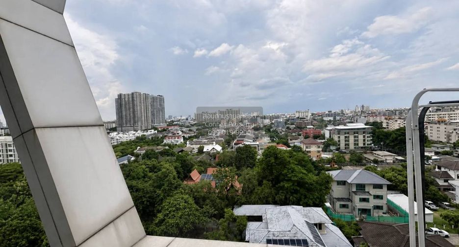 Wohnung zum Kauf mit 2 Zimmer in Phra Khanong, Bangkok