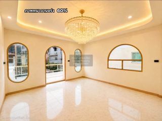 Casa adosada en venta de 3 habitaciones en Nong Khaem, Bangkok