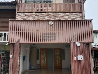 Casa adosada en venta de 3 habitaciones en Mueang Nonthaburi, Nonthaburi