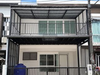 Casa adosada en venta de 3 habitaciones en Mueang Phuket, Phuket
