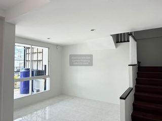 Casa adosada en venta de 3 habitaciones en Mueang Phuket, Phuket