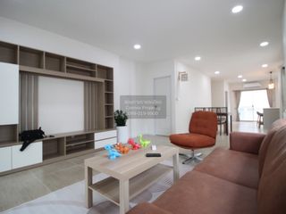 Haus zum Kauf mit 3 Zimmer in Thung Khru, Bangkok