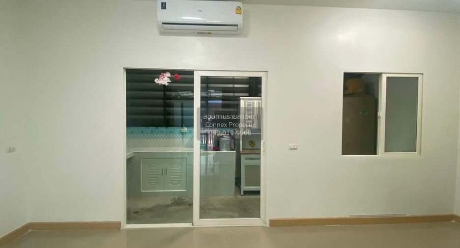 Casa adosada en venta de 3 habitaciones en Don Mueang, Bangkok