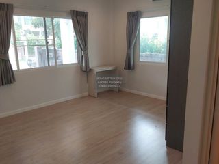 Haus zum Kauf mit 4 Zimmer in Sai Mai, Bangkok