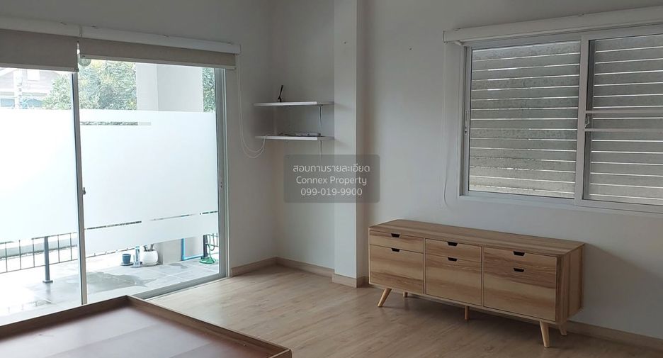 Haus zum Kauf mit 4 Zimmer in Sai Mai, Bangkok