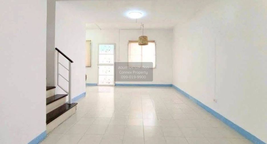 Casa adosada en venta de 3 habitaciones en Mueang Pathum Thani, Pathum Thani