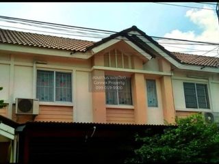 Casa adosada en venta de 3 habitaciones en Mueang Pathum Thani, Pathum Thani