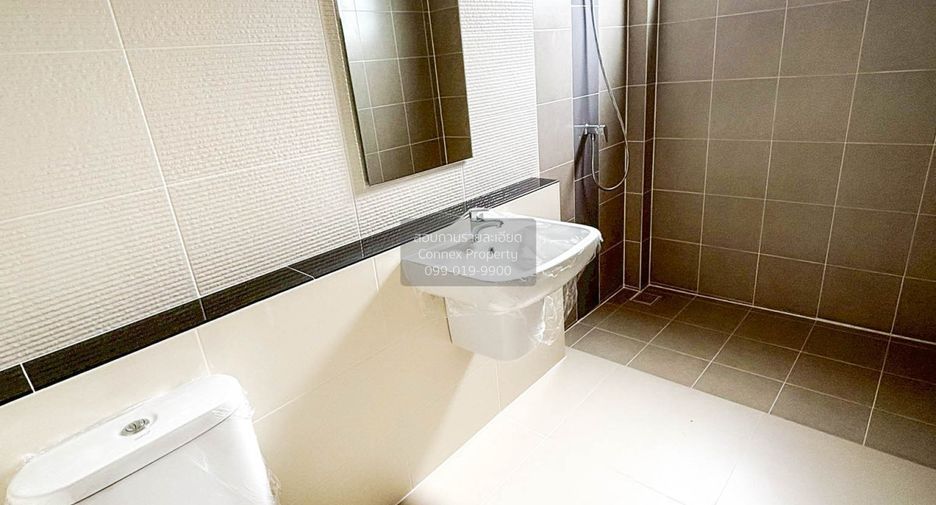 Haus zum Kauf mit 4 Zimmer in Thung Khru, Bangkok