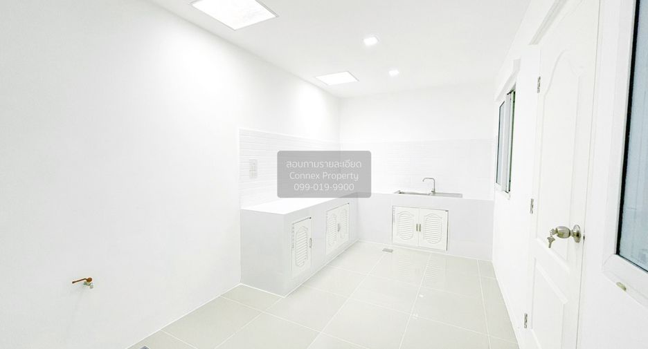 For sale 3 ベッドルーム townhouse in Phutthamonthon, Nakhon Pathom