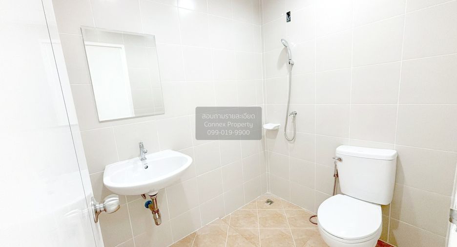 For sale 3 ベッドルーム townhouse in Phutthamonthon, Nakhon Pathom