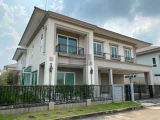 For sale 4 ベッドルーム house in Khlong Luang, Pathum Thani