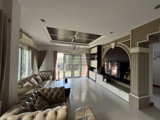 Casa en venta de 5 habitaciones en Pak Kret, Nonthaburi