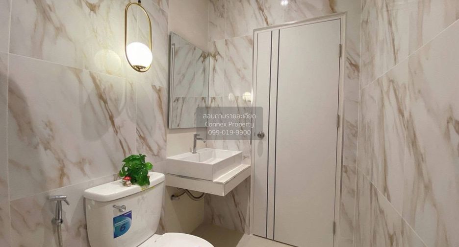 For sale 2 bedrooms townhouse in Mueang Phuket, Phuket
