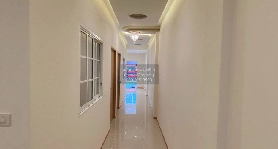For sale 2 bedrooms townhouse in Mueang Phuket, Phuket