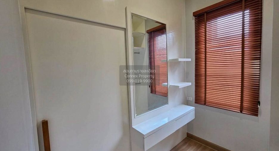 Casa adosada en venta de 2 habitaciones en Bang Phli, Samut Prakan