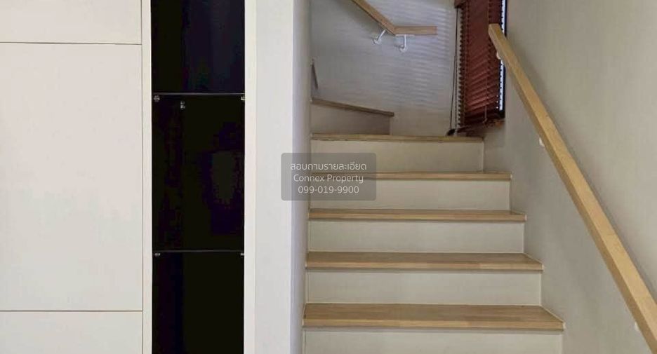 Casa adosada en venta de 2 habitaciones en Bang Phli, Samut Prakan