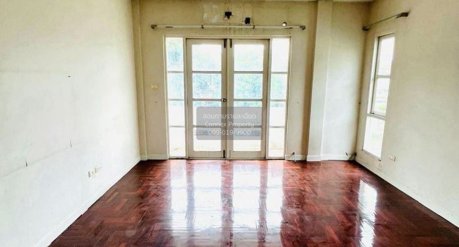 À vendre 3 chambres maison à Bang Bua Thong, Nonthaburi