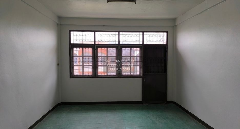 For sale 2 bedrooms retail Space in Lat Phrao, Bangkok
