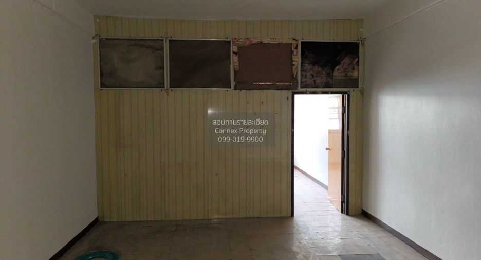 For sale 2 bedrooms retail Space in Lat Phrao, Bangkok