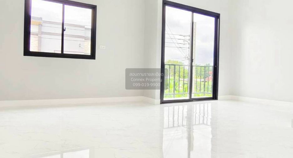 Casa adosada en venta de 4 habitaciones en Mueang Nonthaburi, Nonthaburi