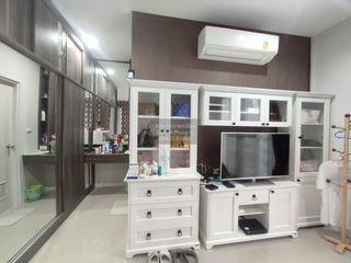 Casa adosada en venta de 3 habitaciones en Bang Khae, Bangkok