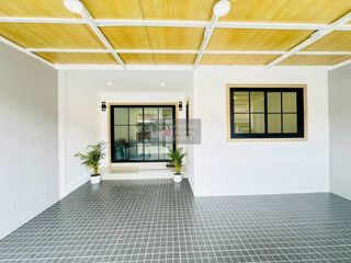 Casa adosada en venta de 3 habitaciones en Bang Bua Thong, Nonthaburi