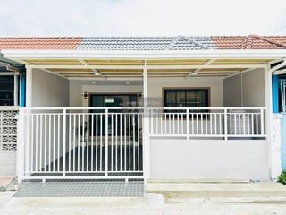 Casa adosada en venta de 3 habitaciones en Bang Bua Thong, Nonthaburi