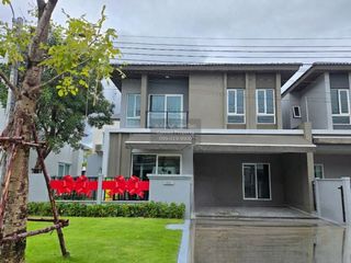 À vendre 3 chambres maison à Bang Phli, Samut Prakan