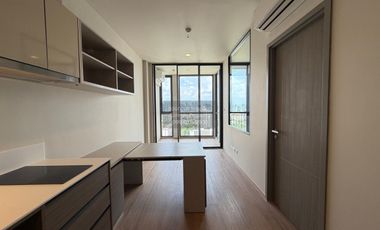 Продажа 1 кровать кондо в Сатхон, Бангкок