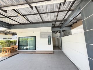 For sale 3 bedrooms house in Mueang Chon Buri, Chonburi