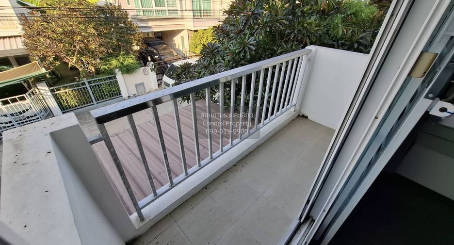 出售 3 卧室 独立屋 在 Mueang Pathum Thani, Pathum Thani