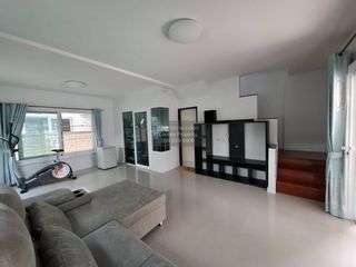 出售 3 卧室 独立屋 在 Mueang Pathum Thani, Pathum Thani