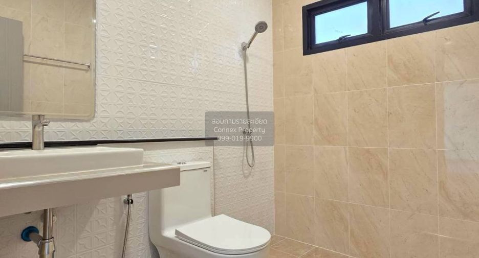 Haus zum Kauf mit 4 Zimmer in Don Mueang, Bangkok