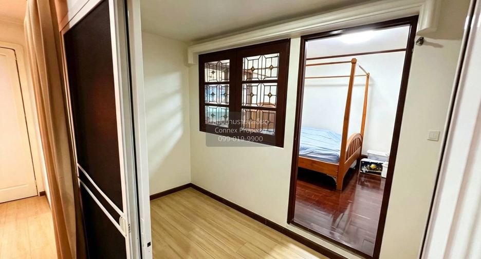 出售 8 卧室 独立屋 在 Mueang Pathum Thani, Pathum Thani