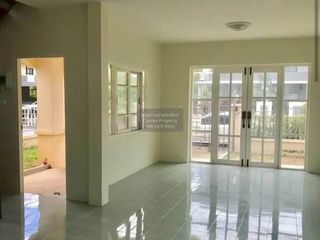 À vendre 3 chambres maison à Bang Bua Thong, Nonthaburi