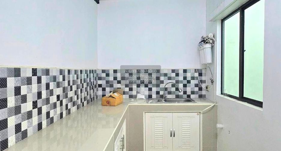 For sale 3 bedrooms townhouse in Bang Phli, Samut Prakan