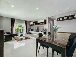 À vendre 4 chambres maison à Min Buri, Bangkok