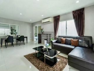 À vendre 4 chambres maison à Min Buri, Bangkok