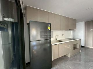 For sale 3 bedrooms condo in Huai Khwang, Bangkok