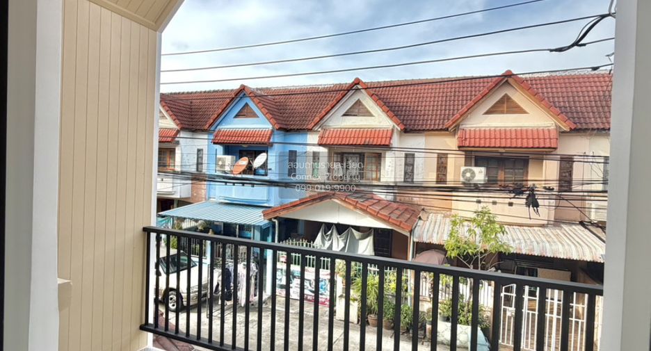 Casa adosada en venta de 3 habitaciones en Bang Bua Thong, Nonthaburi