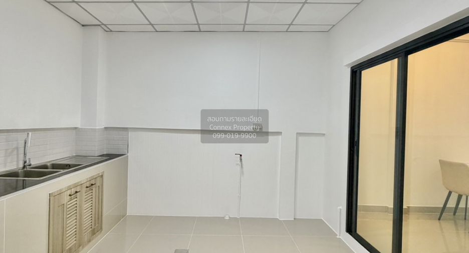 Casa adosada en venta de 3 habitaciones en Bang Bua Thong, Nonthaburi