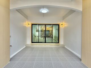 Casa adosada en venta de 3 habitaciones en Bang Bua Thong, Nonthaburi